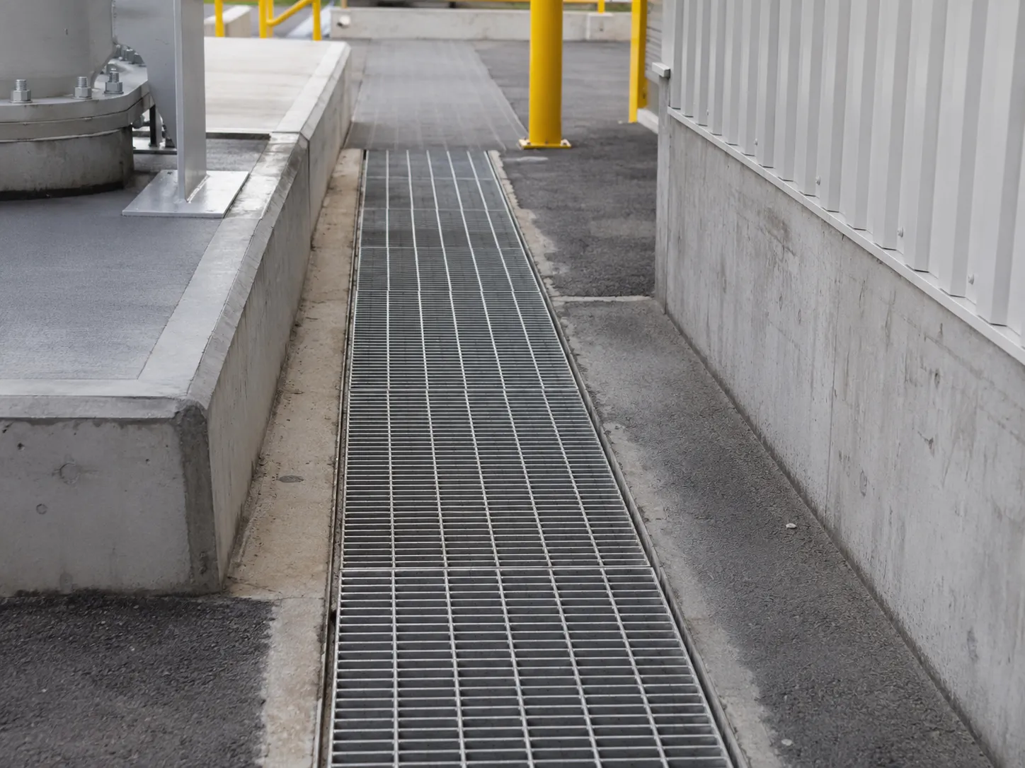 Completed Bar Grating installation in Cambridge by The Grate Guys
