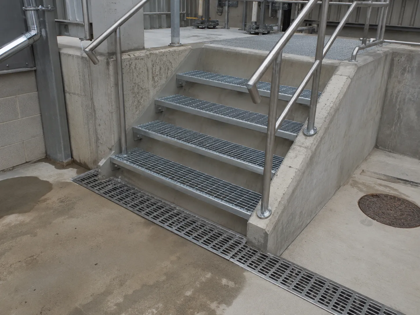 Completed Grating Stair Treads installation in Maple by The Grate Guys